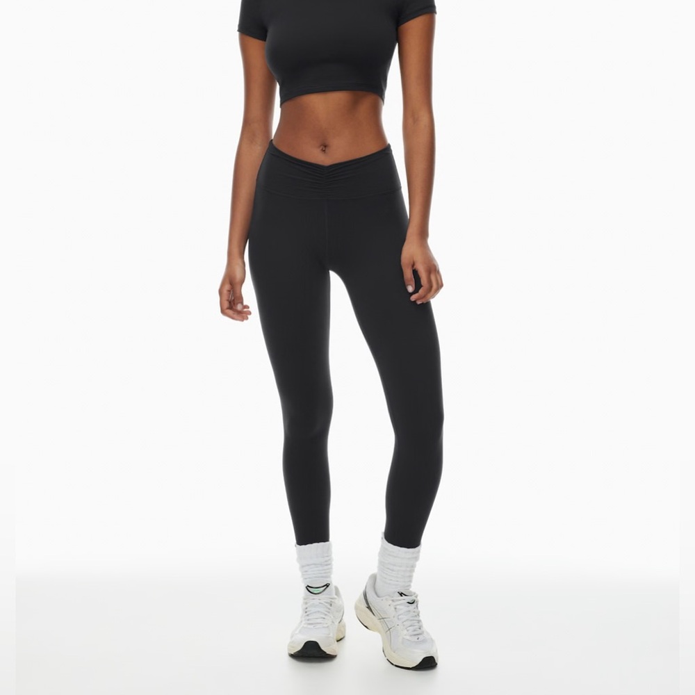 Aritzia Golden BUTTER Dip-Waist Mid-Rise Legging